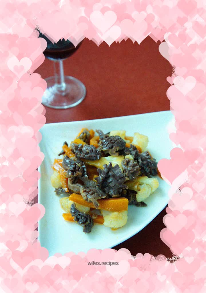 Chicken gizzards and roasted cauliflower