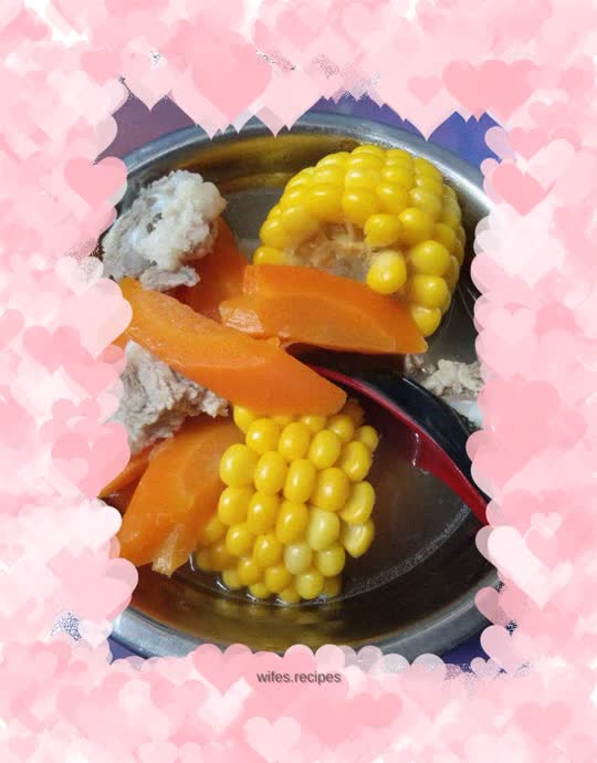 Carrot, Corn and Pork Ribs Soup