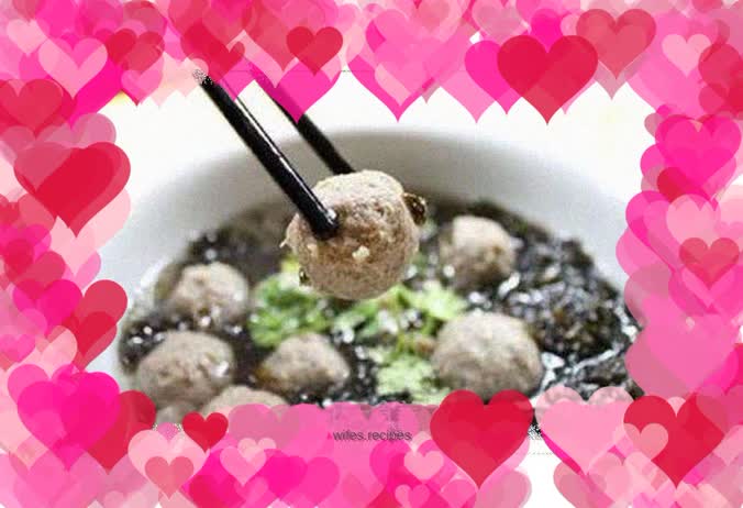 Seaweed and meatball soup (must be pure beef without additives)