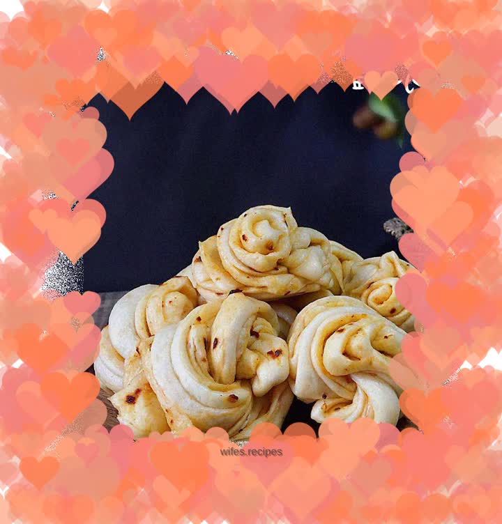 Fermented bean curd and red oil flower rolls