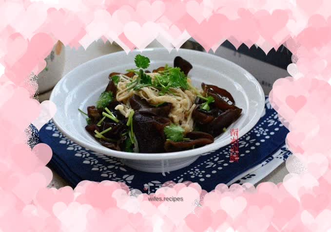 Cold fungus and enoki mushrooms