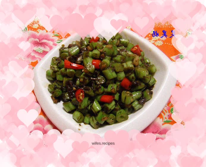 Stir-fried beans with olives