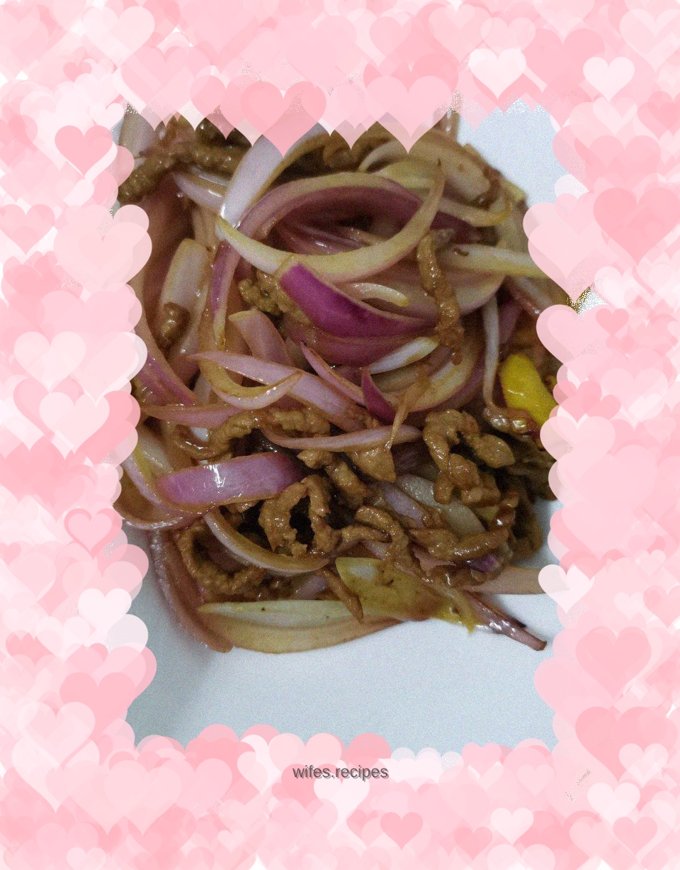 Fried shredded pork and onions