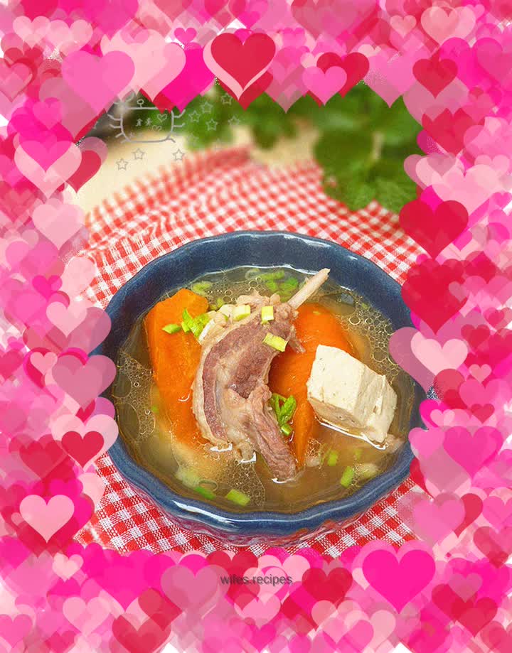 Lamb chops stewed with carrots