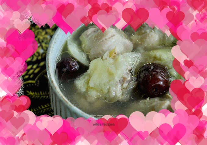 Durian stewed chicken to nourish autumn fat