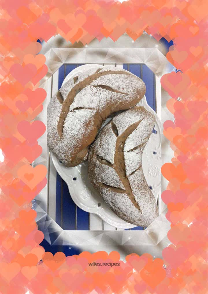 Cocoa colored mochi soft European buns