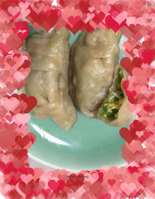 Steamed Zucchini and Egg Dumplings