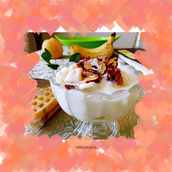 Banana and Red Date Salad