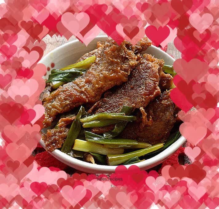 Braised small yellow croaker with green onions