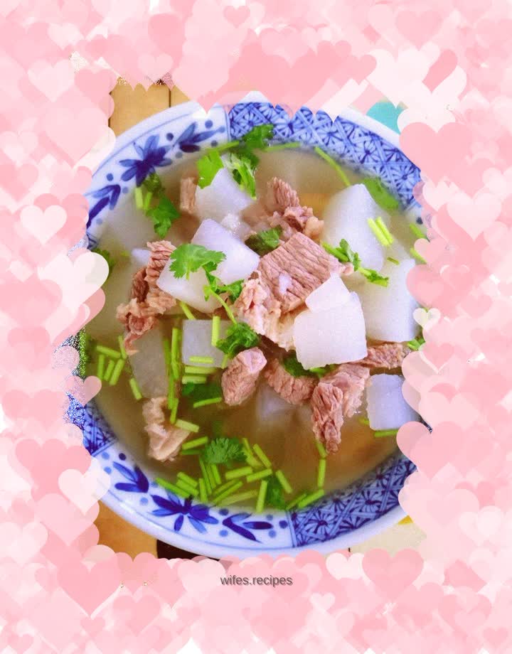 Beef brisket stewed with radish