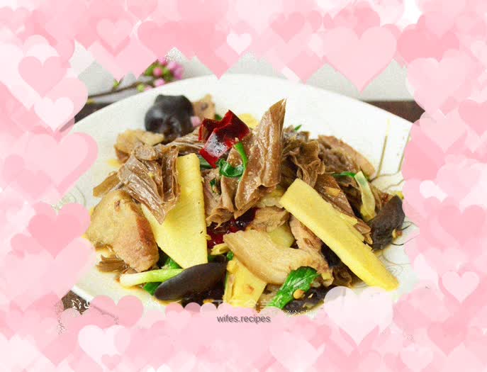 【Henan】Stir-fried black bean curd with winter bamboo shoots