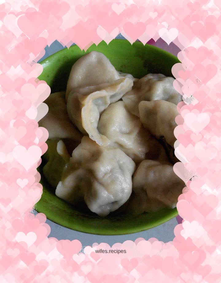 Dumplings stuffed with chives and eggs