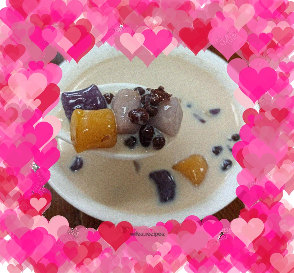 Milk black tea tapioca dumplings