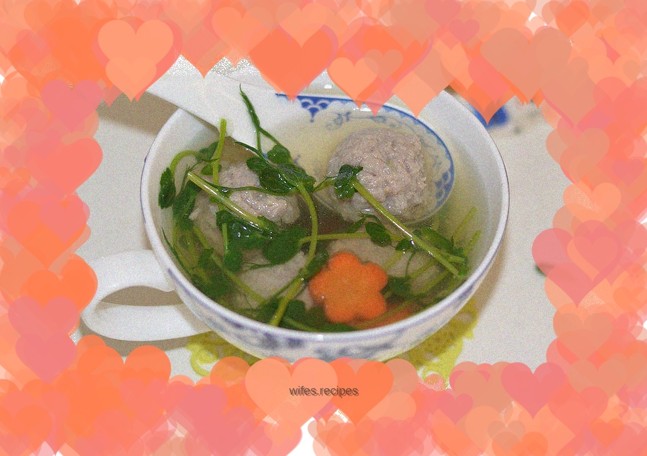 Pea sprouts and meatball soup - a small vegetable garden on the windowsill