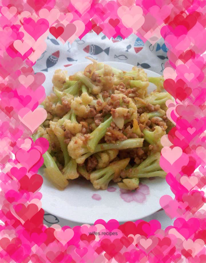 Organic cauliflower with minced meat