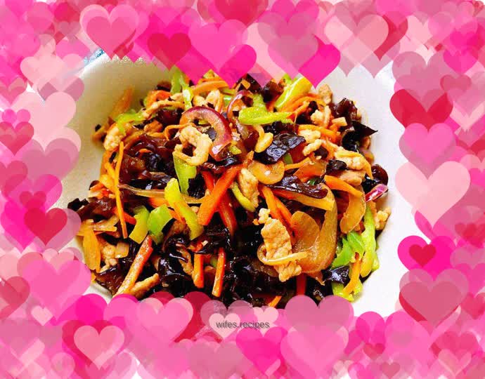 Stir-fried shredded pork with green pepper and fungus