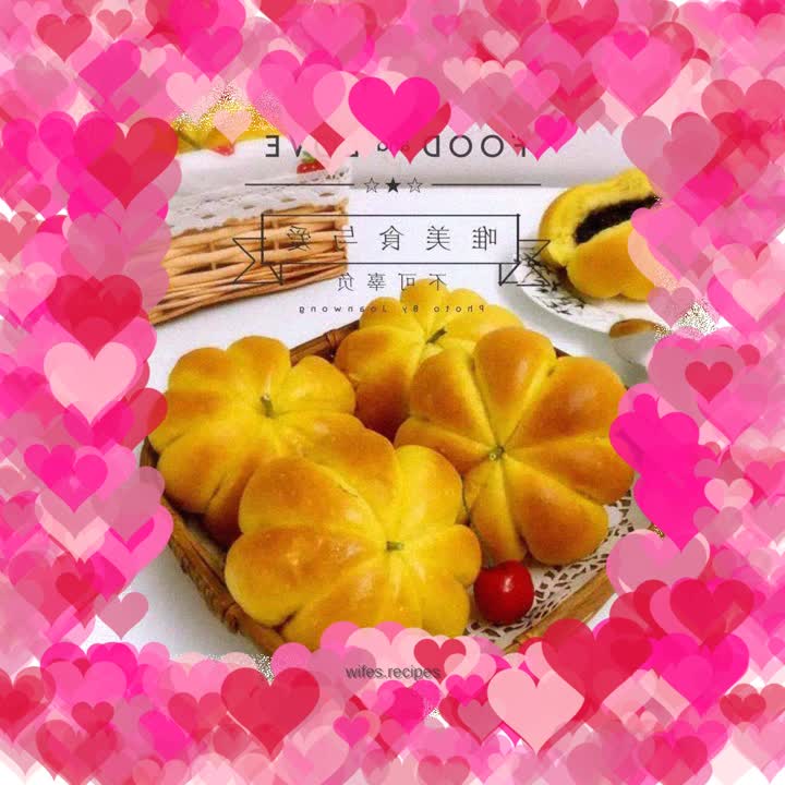 Super cute pumpkin and purple rice buns