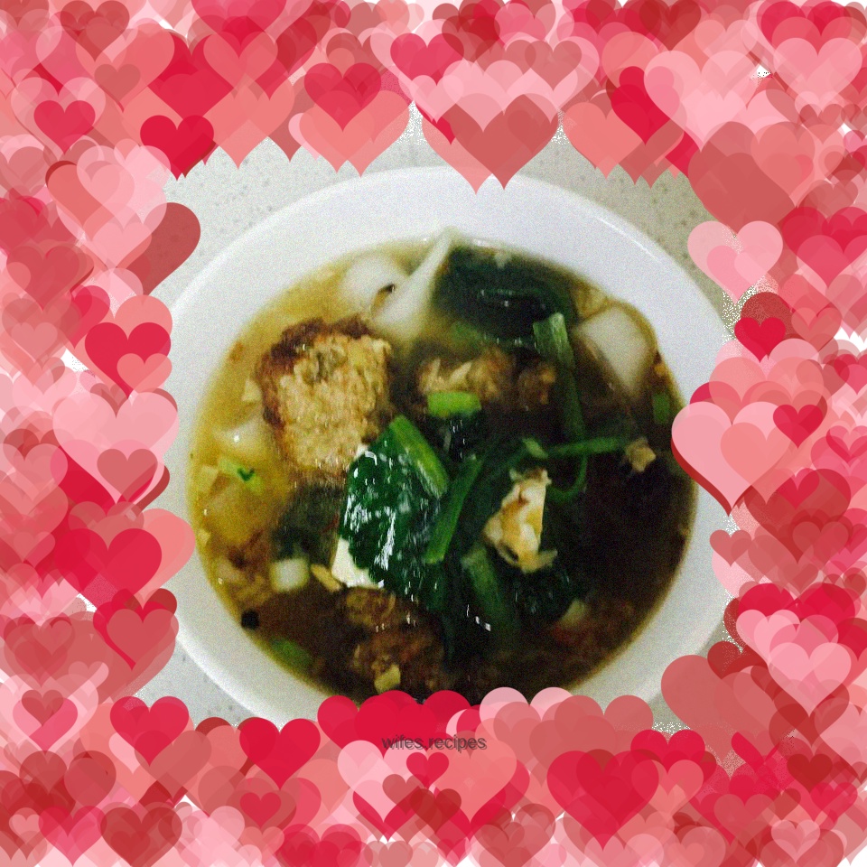 Homemade meatball and vegetable vermicelli soup, suitable for all ages!