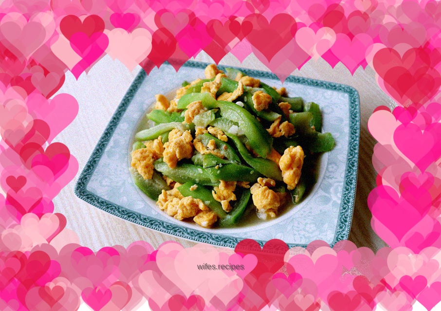 Scrambled eggs with loofah