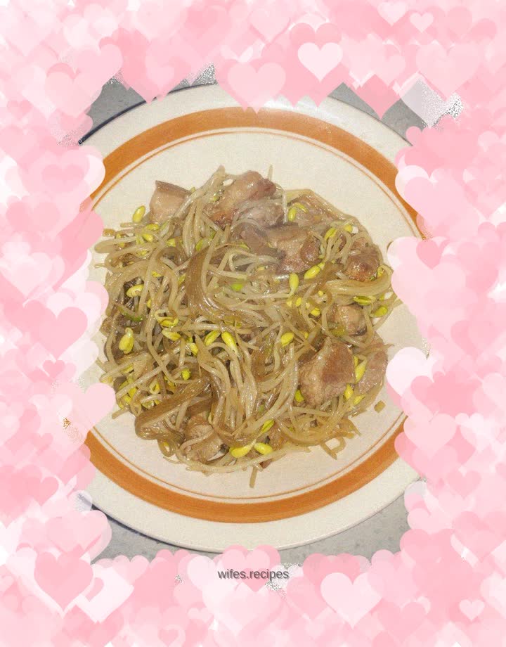 Bean sprouts vermicelli