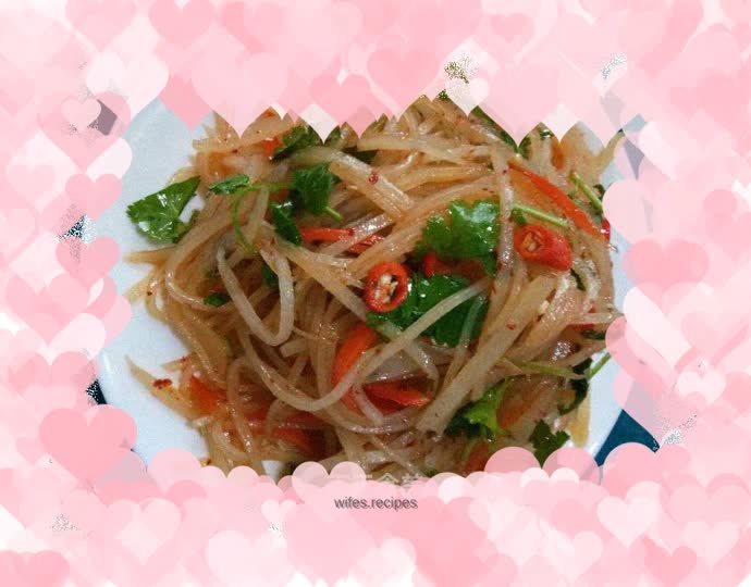 Stir-fried spicy and sour potato shreds