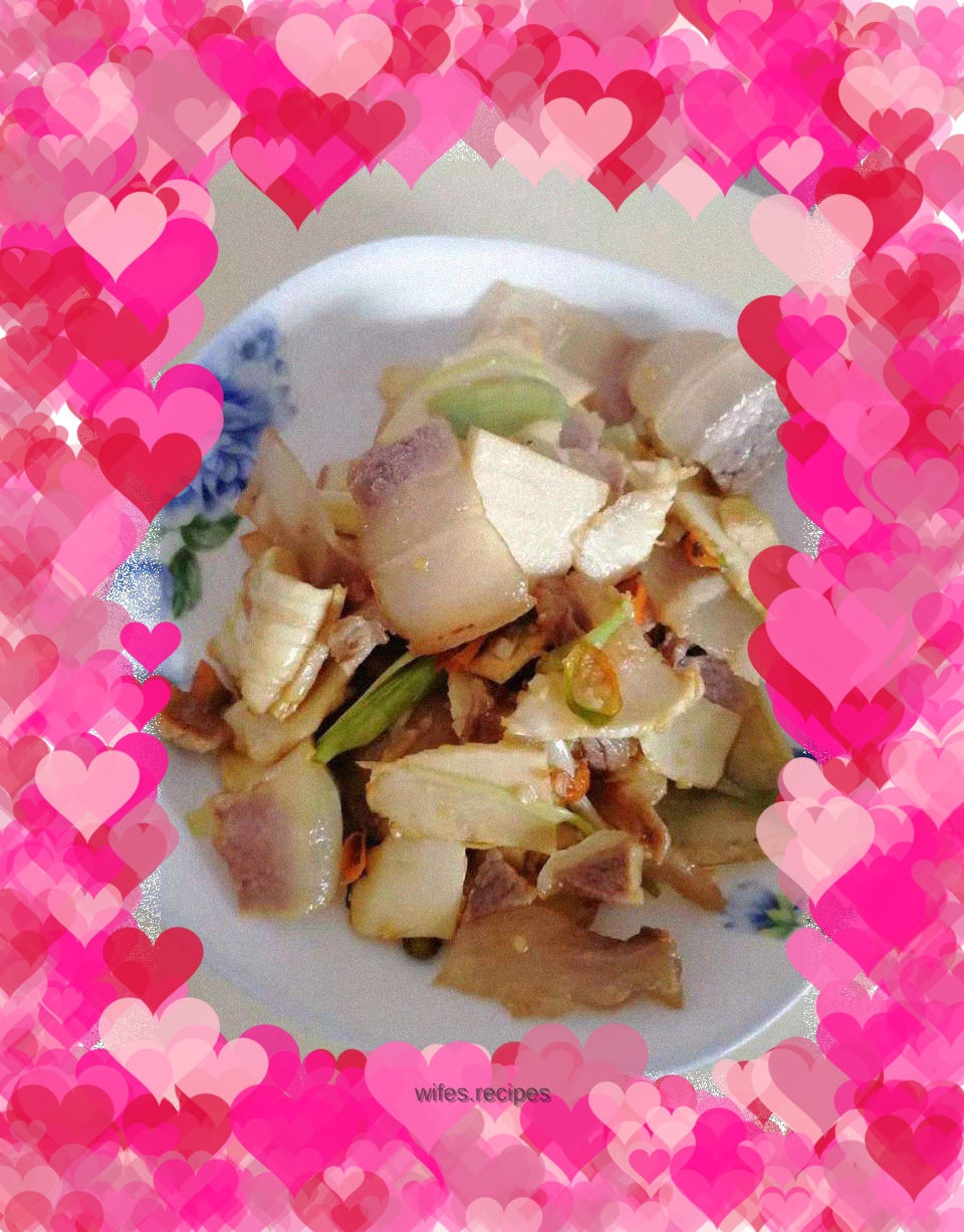 Stir-fried bacon with winter bamboo shoots
