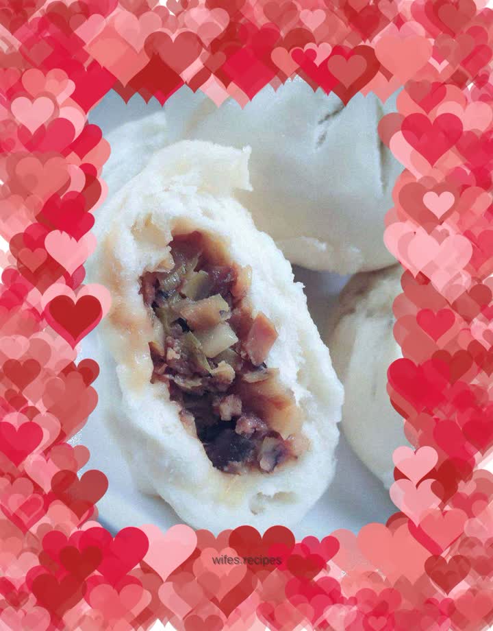 Chives and Mushroom Pork Buns