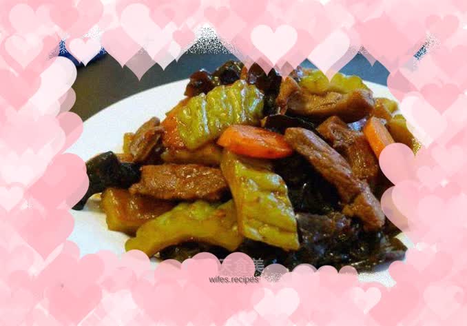 Stir-fried mutton with bitter melon