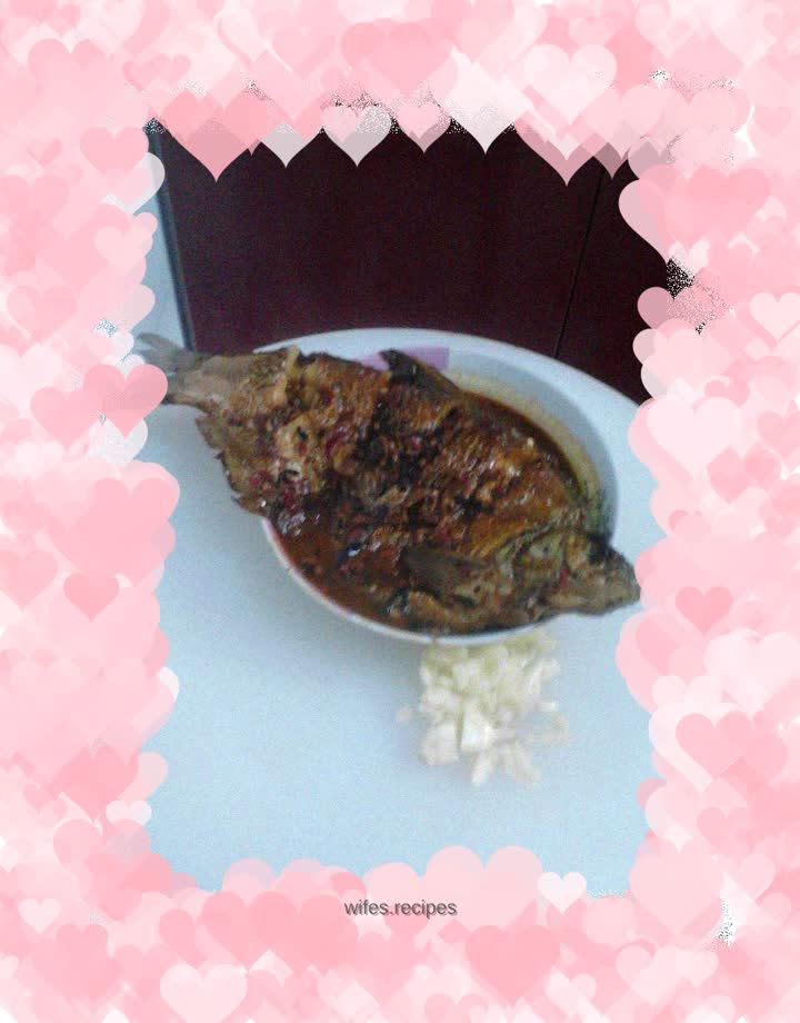 Braised bream with bean paste