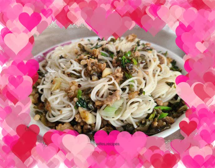 Dry beans and minced meat noodles