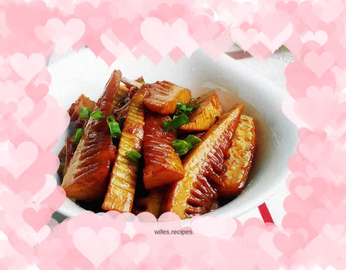 Braised spring bamboo shoots in oil