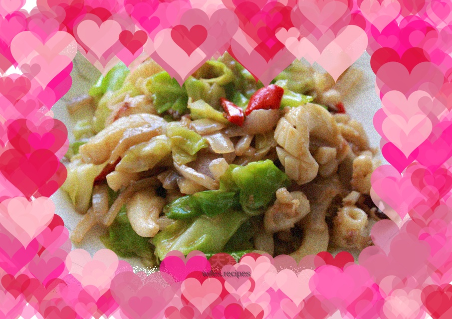 Fish cabbage with onions