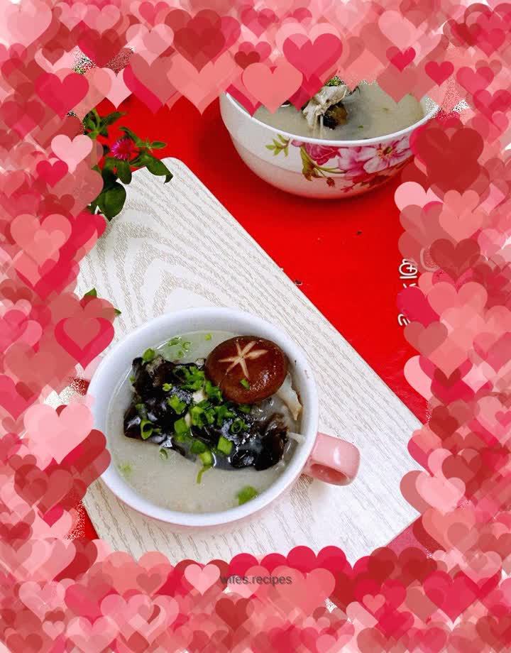 Milky white fish head soup