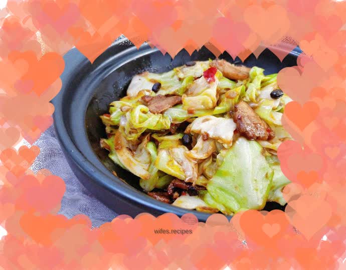 Hand-shredded cabbage in dry pot