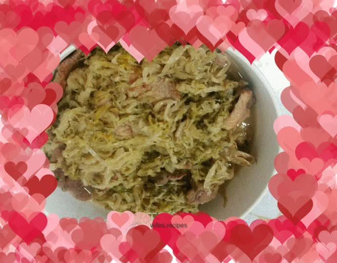 Simple Northeastern Sauerkraut Stew