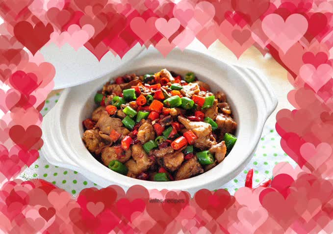 Stir-fried little rooster with millet and pepper