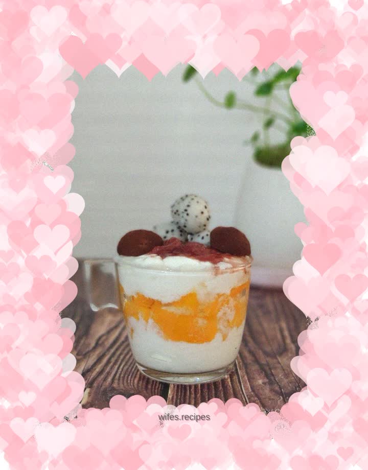 Mango yogurt cup
