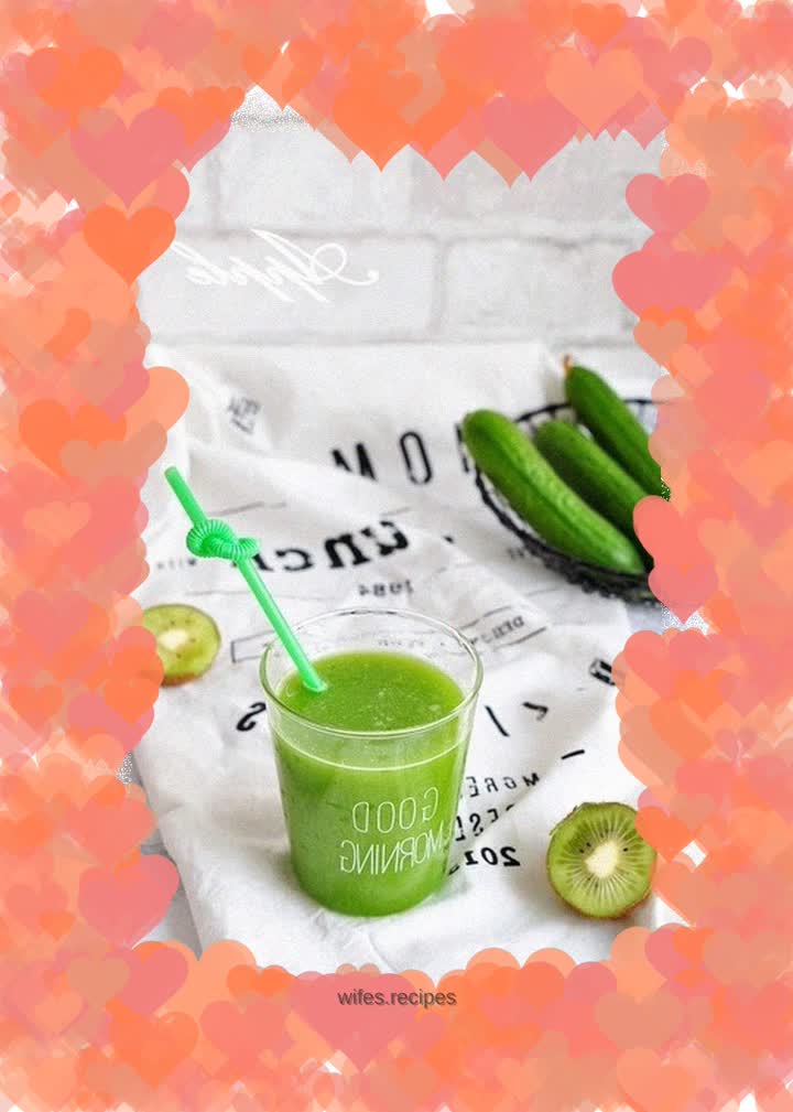 Cucumber and kiwi juice