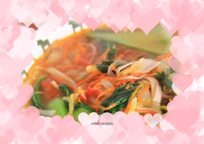 Nutritious colorful vegetable soup