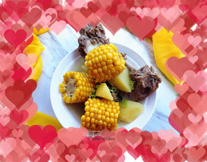 Autumn nourishing soup - corn and mutton soup