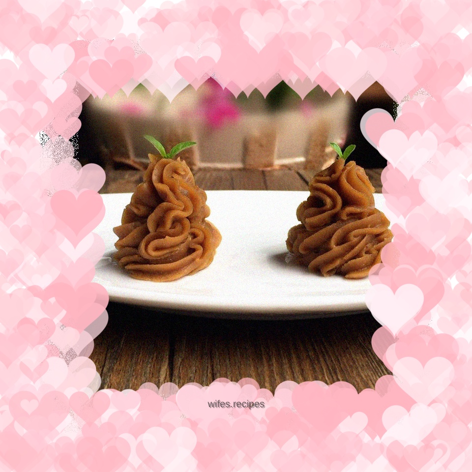 Homemade chestnut puree