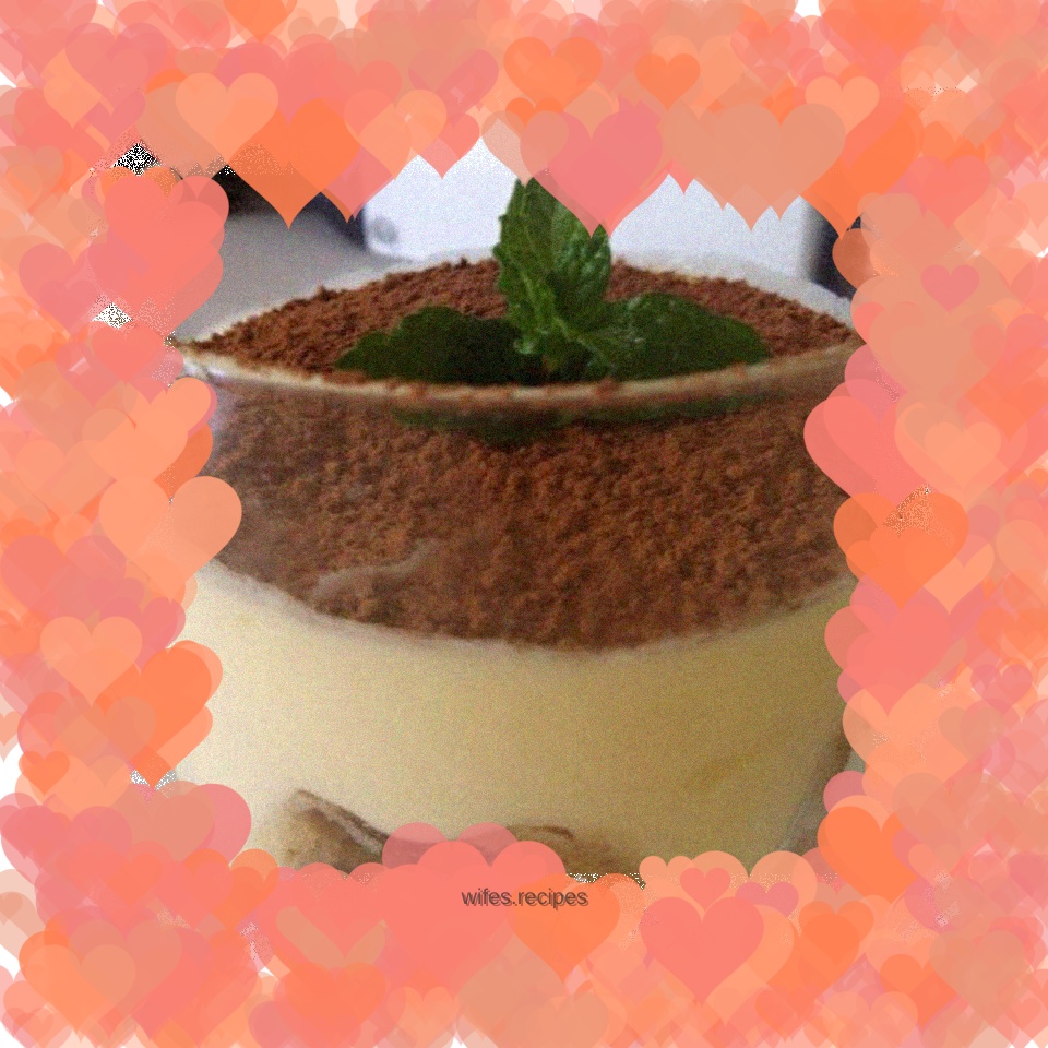 Light traditional Italian tiramisu
