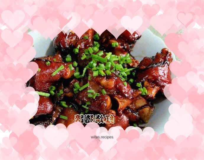 Braised pork trotters