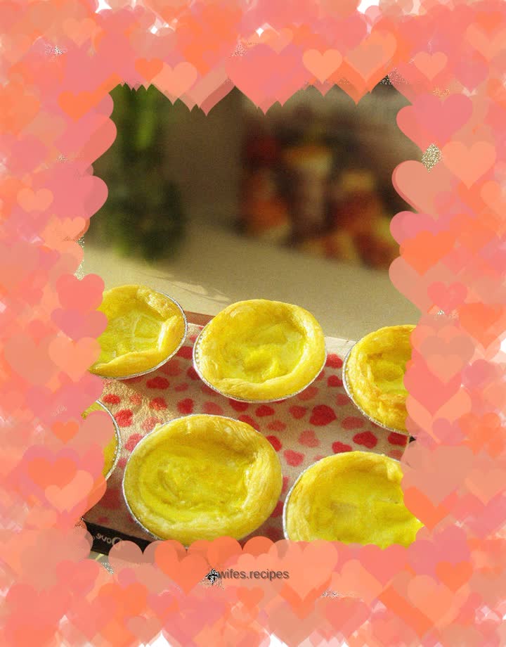 Pineapple egg tart