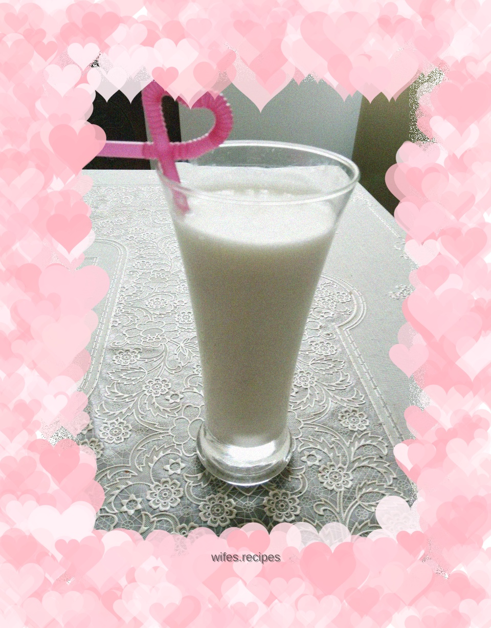 Banana milkshake