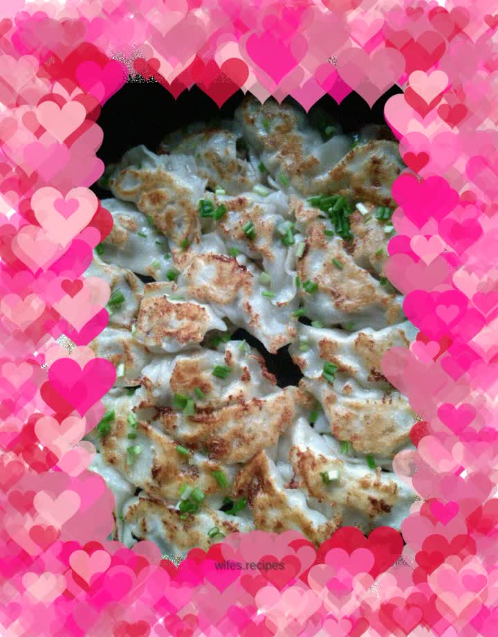 Fried dumplings~pot stickers~fried