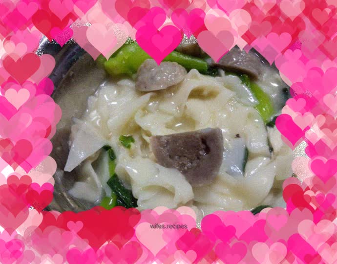 Shredded Vegetable and Chicken Noodles