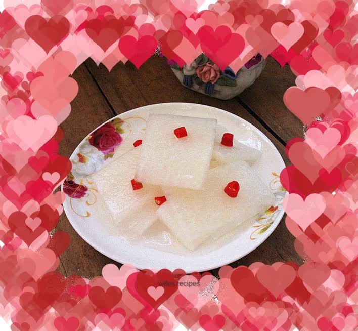 Appetizer - spicy and sour radish slices