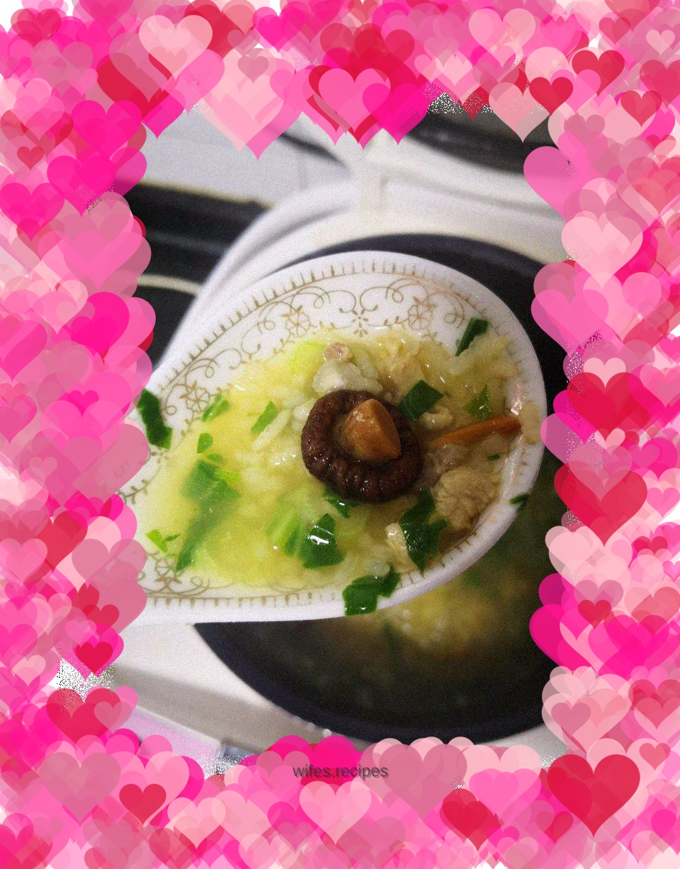 Food for playing in the sand