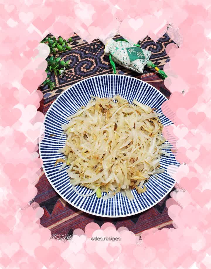 Stir-fried shredded radish with shrimp skin